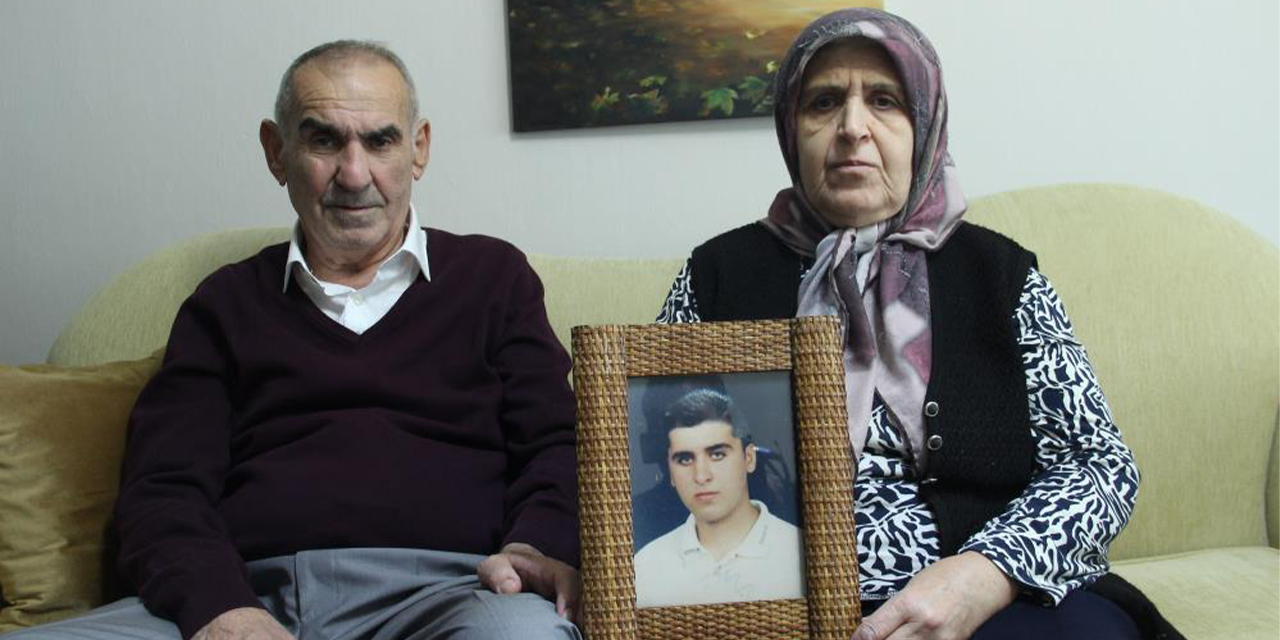 22 yıldır usanmadan oğullarını arıyorlar: "Ömrümün yarısı ağlamakla geçti"