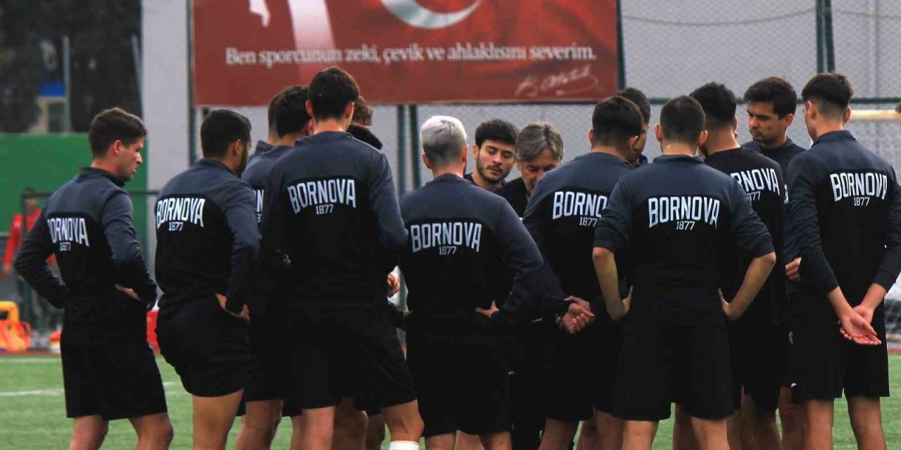 Bornova 1877’nin kazanamama serisi 5 maça çıktı