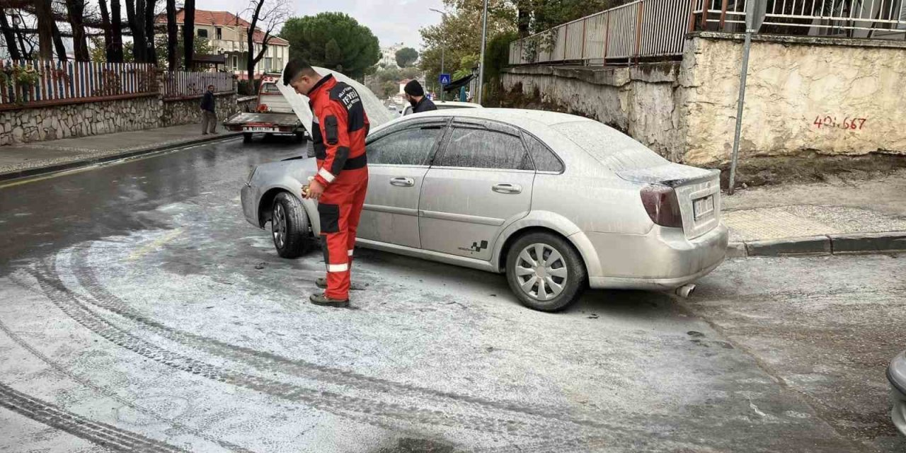 Yatağan’da araç yangını korkuttu