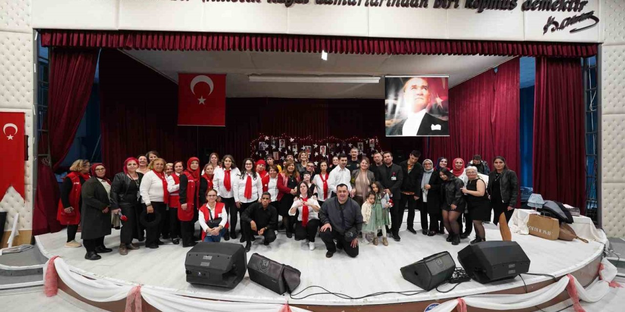 Türk Kızılay, Engelliler Günü’nü engellilerin sahne aldığı müzikal ile kutladı