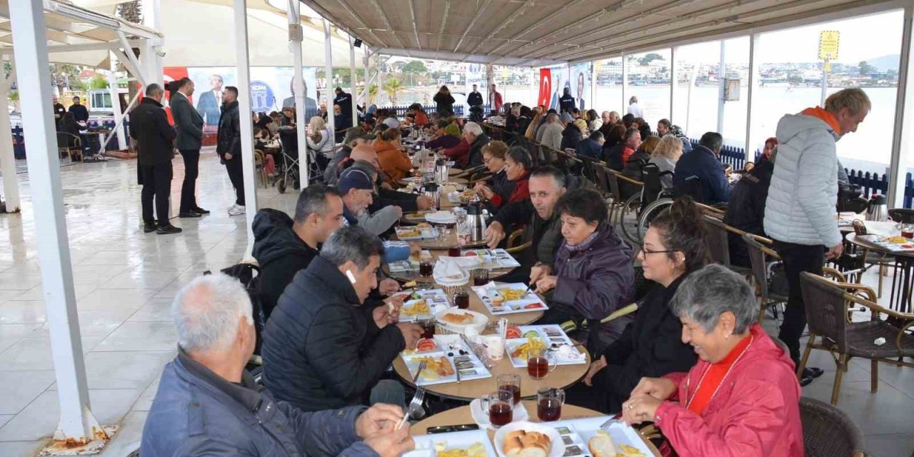 Didim’de özel bireyle kahvaltıda buluştu