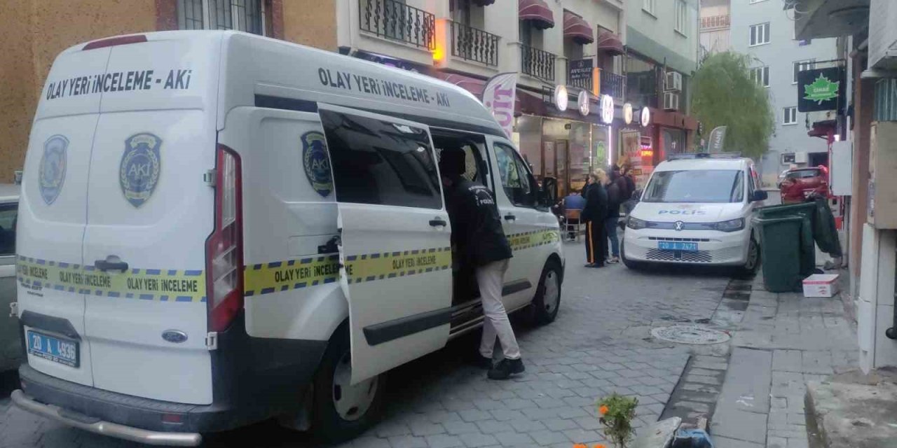 Yalnız yaşadığı apart dairesinde ölü bulundu