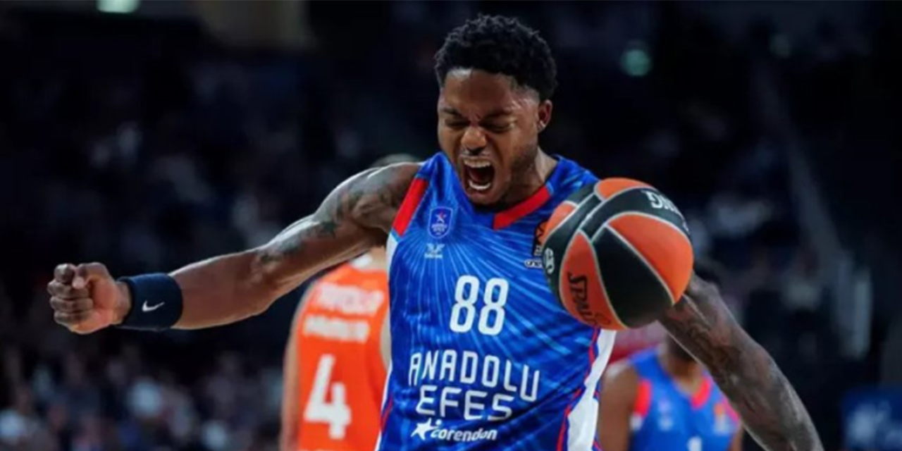 Anadolu Efes ve Fenerbahçe: Yıldızların Savaşı ve Büyük Rekabet