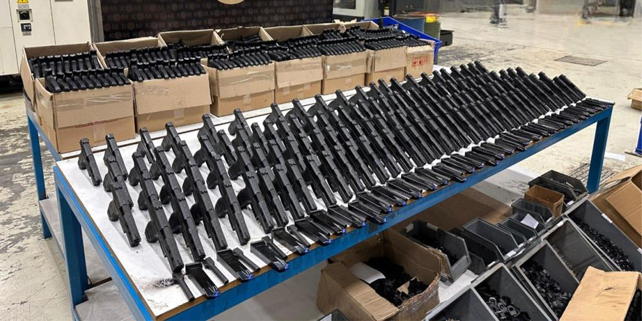 Rekor silah operasyonu: Gizli bölmelerden çıktı