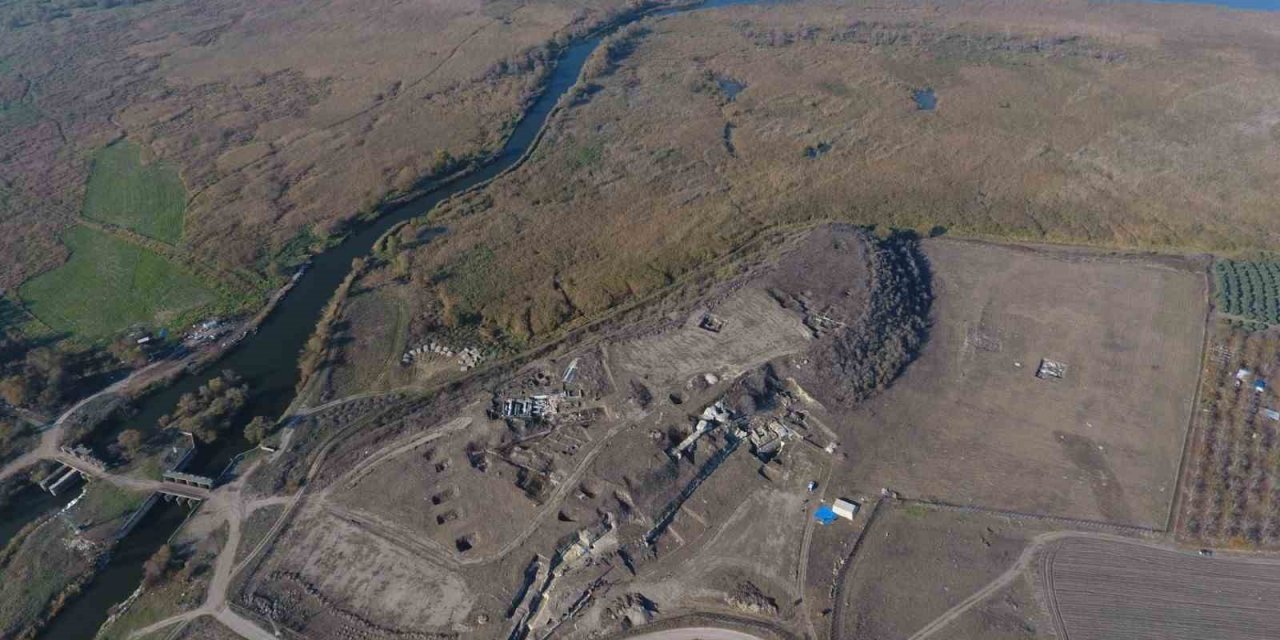 MSKÜ’nün destek verdiği kazılarda surlar ortaya çıkıyor