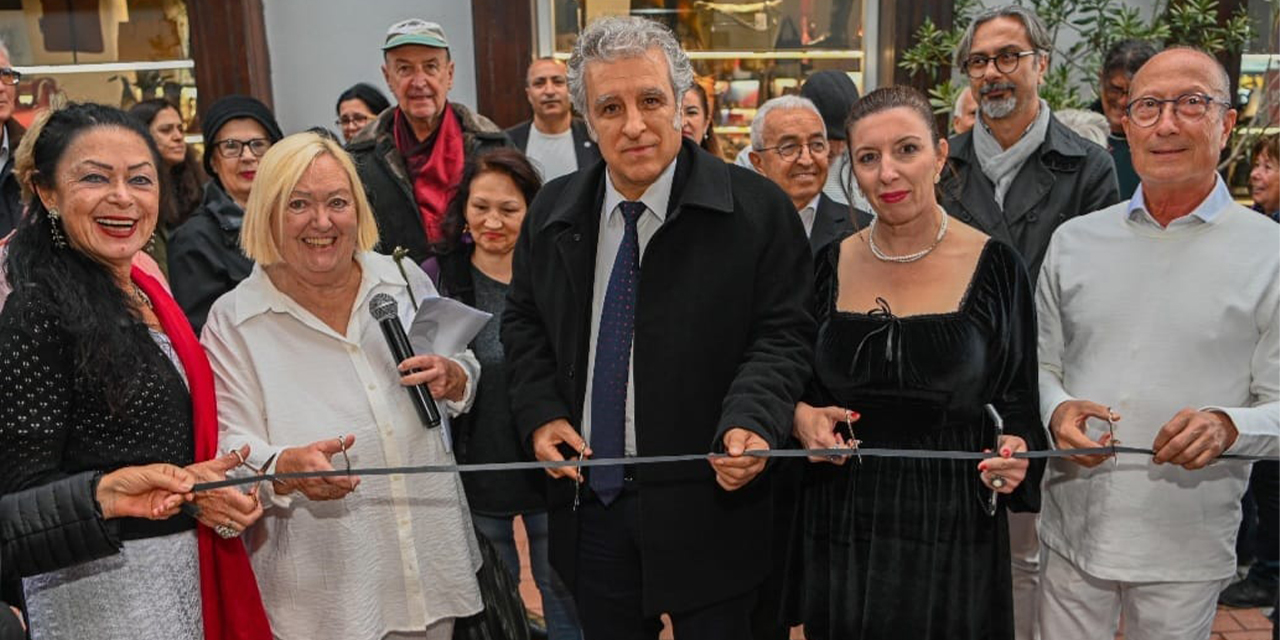 Kuşadası’nda “4 Sanatçı 1 Yolda” sergisi başladı