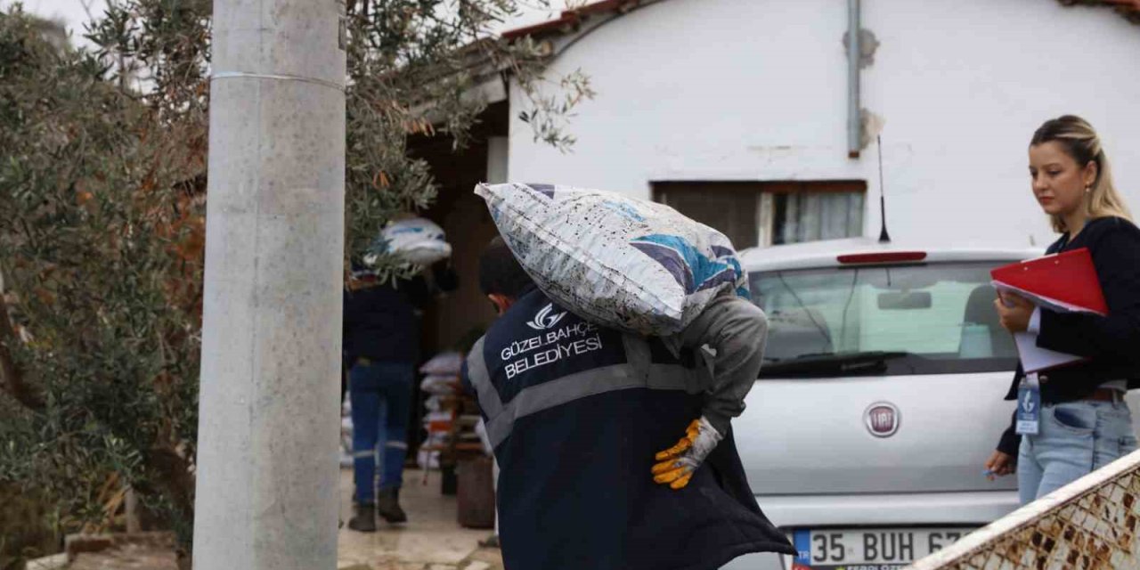 Güzelbahçe Belediyesinden ihtiyaç sahiplerine kış desteği