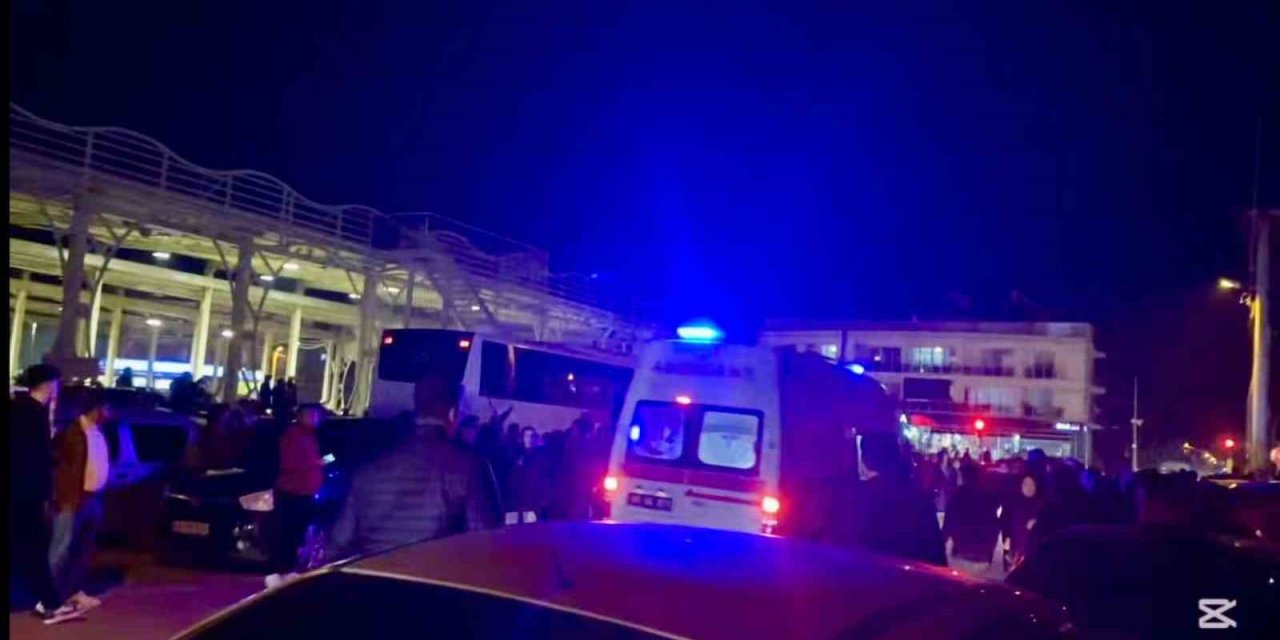 Fethiye’de umre kafilesine otomobil çarptı: 3 yaralı