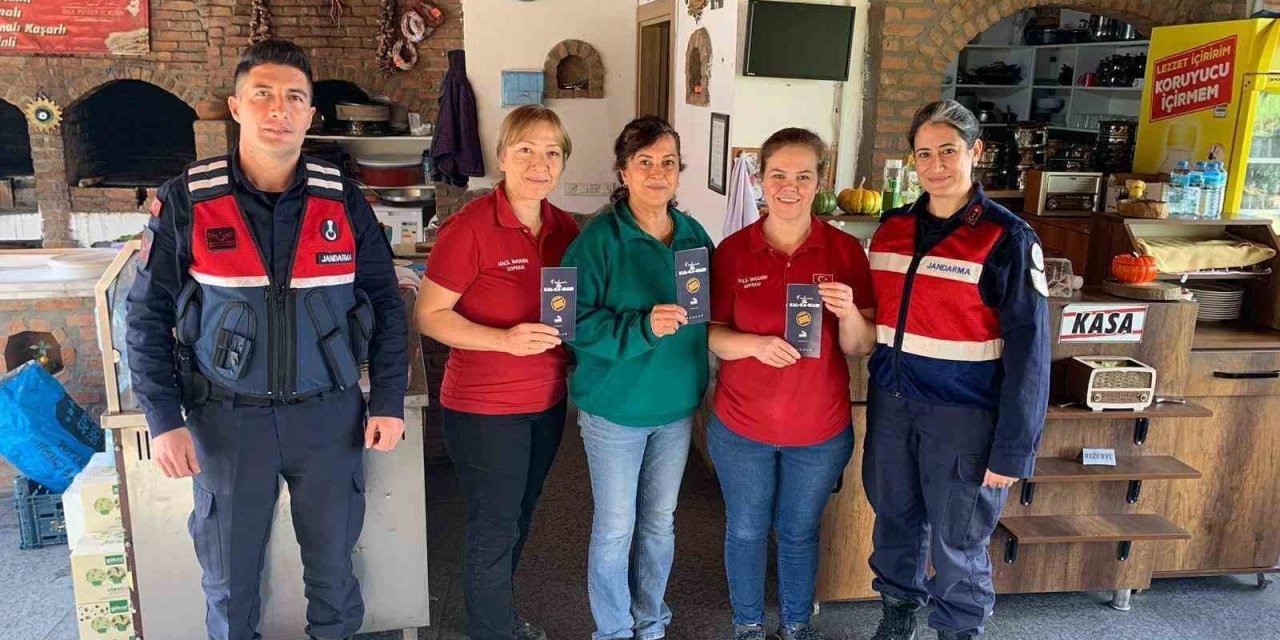 Söke’de jandarma ekipleri kadınları bilgilendirdi