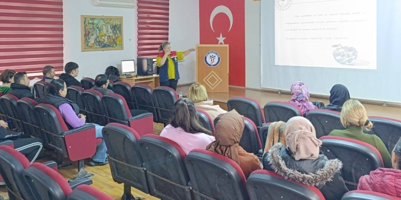 Söke’de okul kantin ve yemekhane çalışanlarına hijyen eğitimi