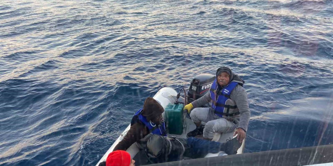 Bodrum’da 34 düzensiz göçmen karaya çıkarıldı
