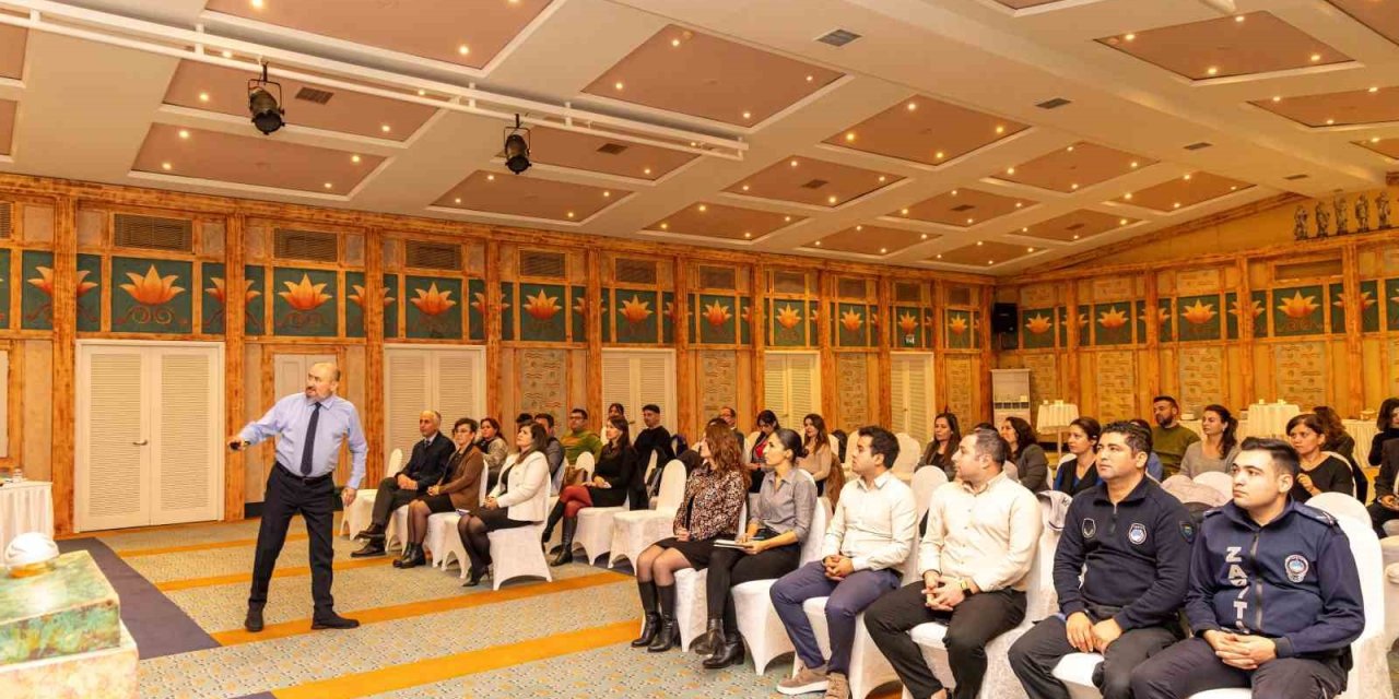 Marmaris’te belediye personeline eğitim