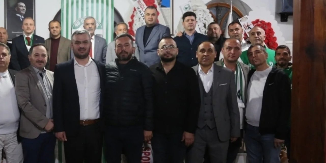 Muğlaspor 48 Gençlik’te Başkan Aydınlı güven tazeledi