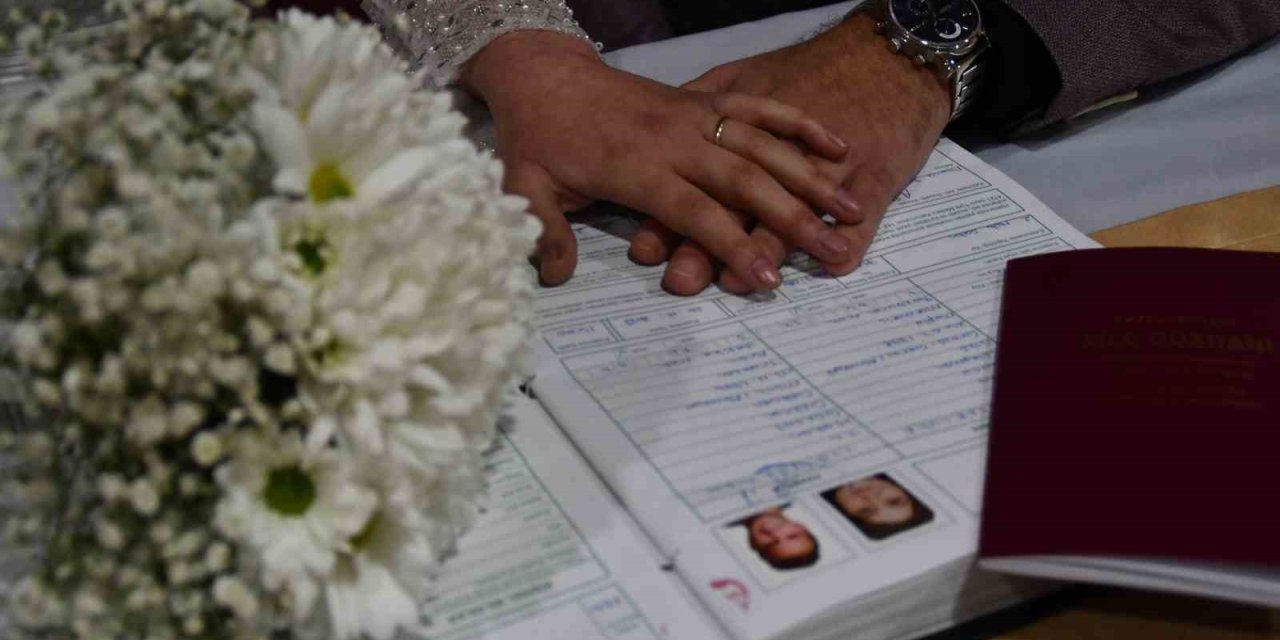 Söke’de 2024 yılında 748 çift dünya evine girdi