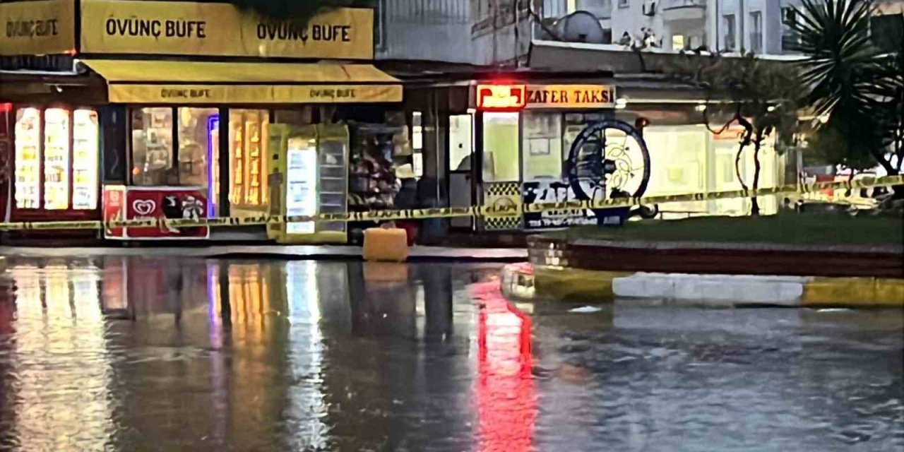 Meydandaki şüpheli valiz ekipleri alarma geçirdi
