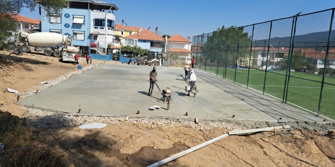 Kuyucak’ta spor alanları yenileniyor