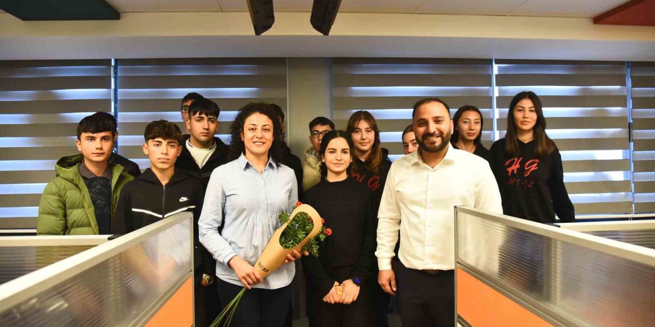 Başkan Pehlivan: "Evlatlarımızı geleceğe güvenle hazırlıyoruz"