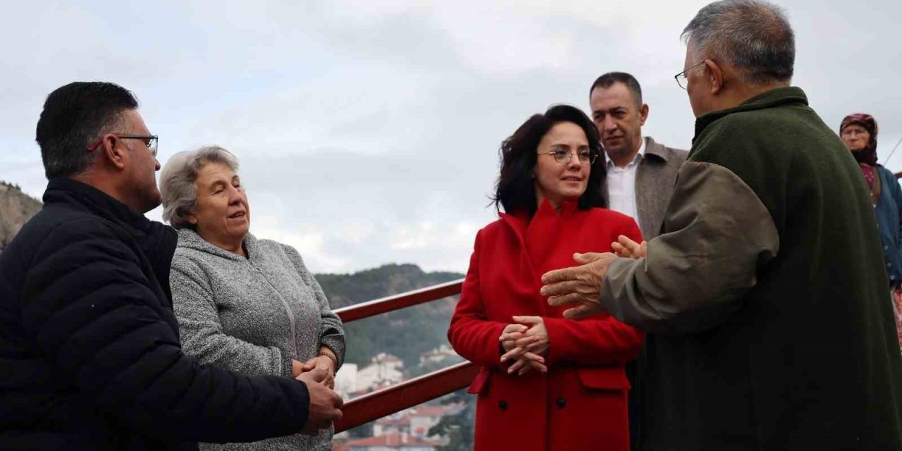 Menteşe ekipleri aşırı yağışta 50 personel 7 iş makinası ile sahadaydı