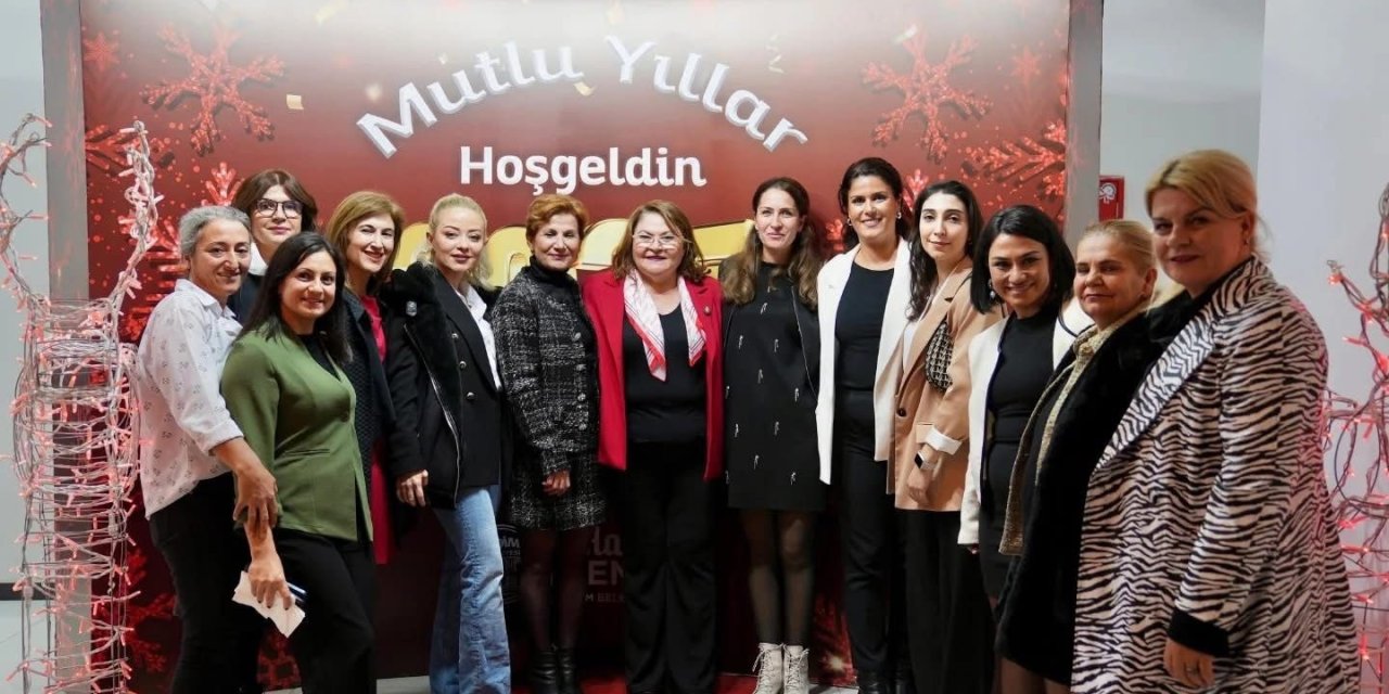 Didimli kadınlar, yeni yıla ‘merhaba’ dedi