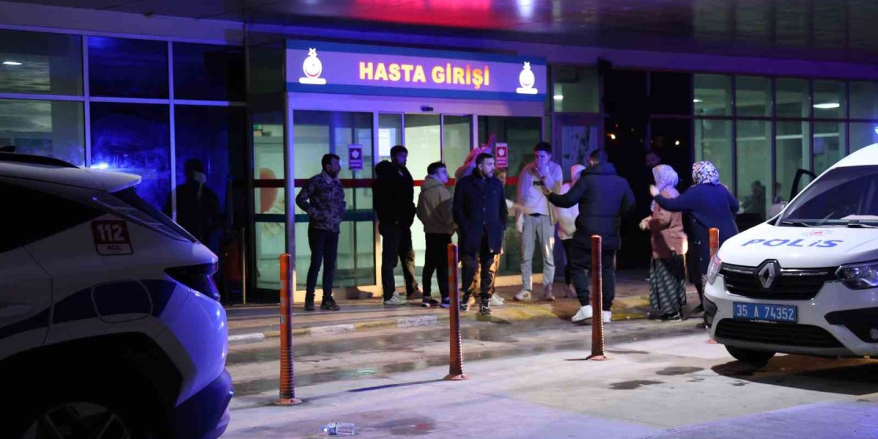 Parkta çıkan kavgada 7 kişi bıçakla yaralandı