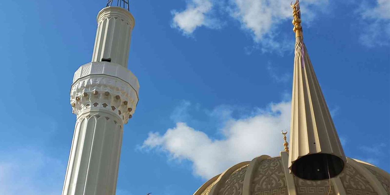 11. Çelik Minarelerin Bakımı Kolay mı?