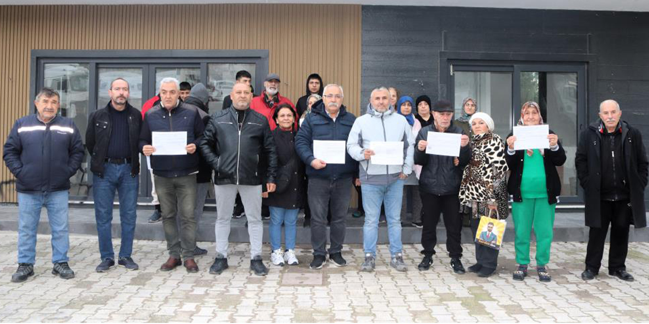 Evlerinde korkuyla yaşayan Bucalıların kentsel dönüşüm bekleyişi sürüyor