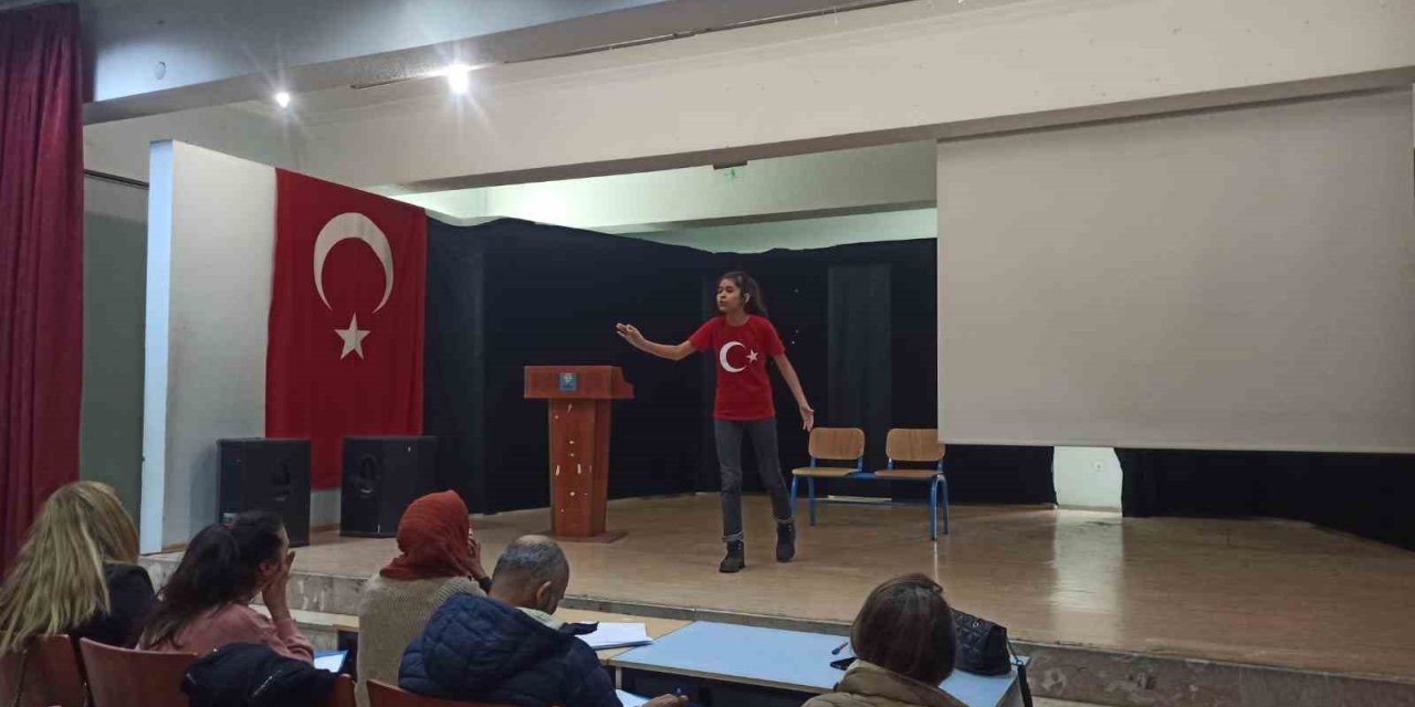Köyceğiz’de “İstiklal Marşı’nı Güzel Okuma Yarışması” ilçe finali gerçekleştirildi