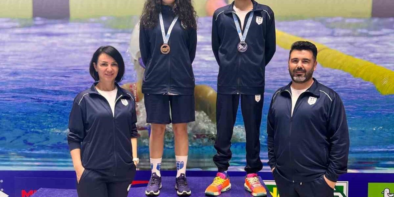 Denizlili yüzmeciler yılın son şampiyonasından gururla döndü