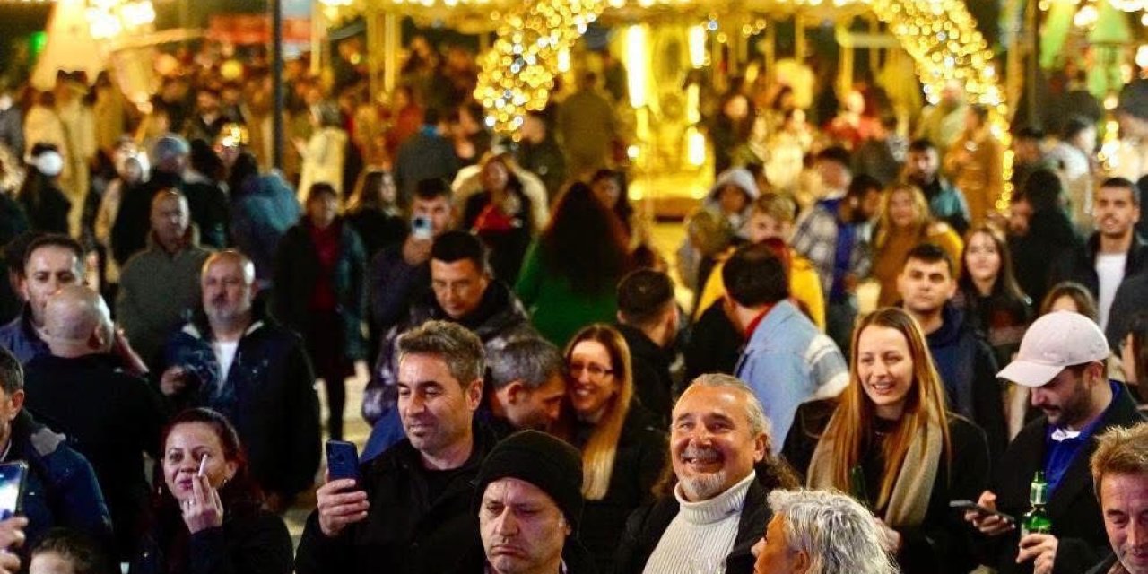 Çeşme yeni yıla yüzde 95 doluluk oranıyla girdi