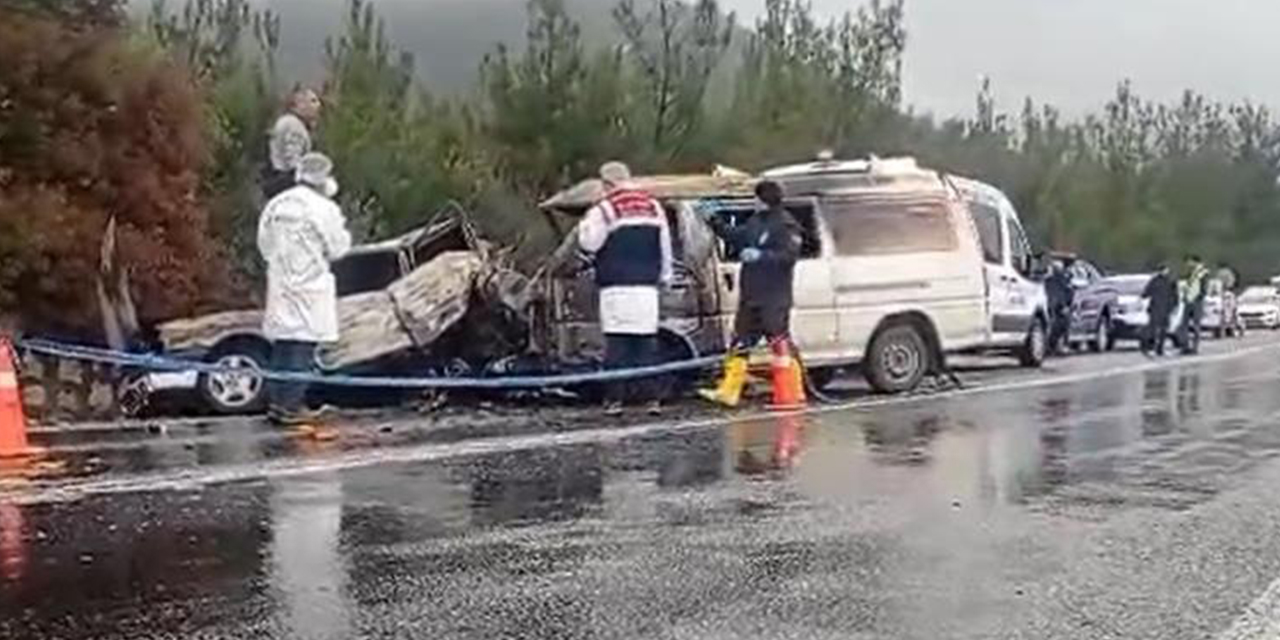 Feci kaza: 1 kişi yanarak can verdi, 3 kişi yaralandı