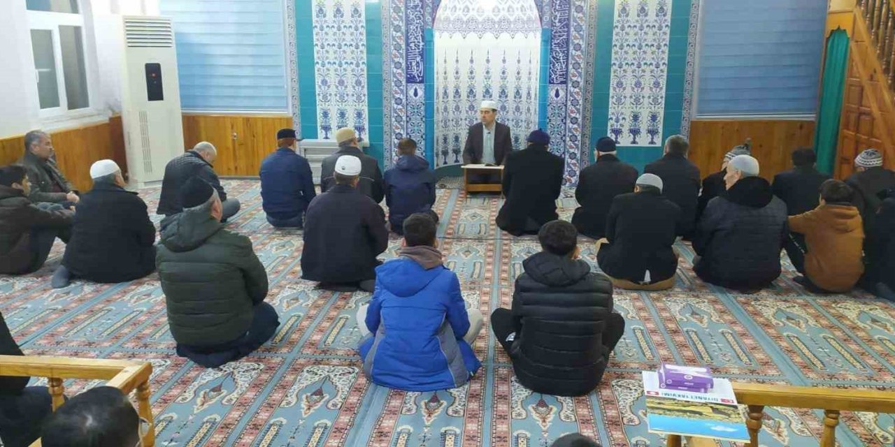 Çine’de vatandaşlar sabah namazında buluştu