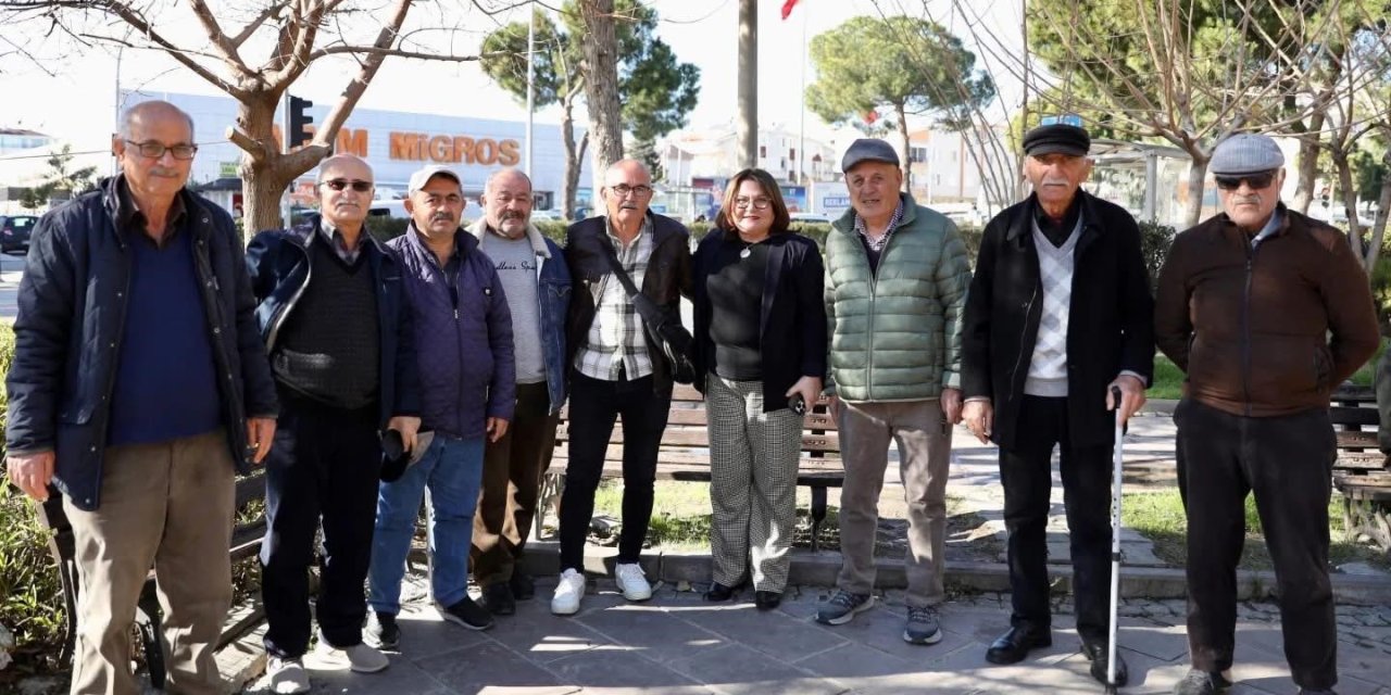 Başkan Gençay, Atatürk Bulvarı esnafı ile bir araya geldi