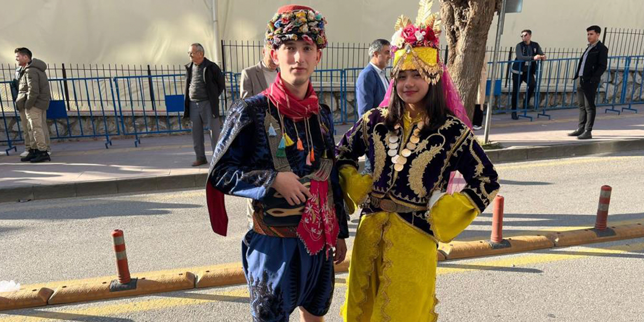 Cumhurbaşkanı Erdoğan için özel giyindiler