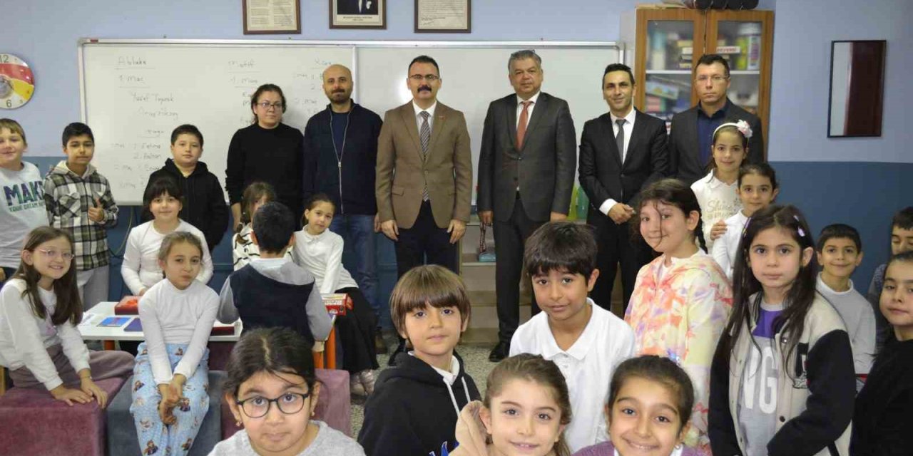 Kaymakam Ateş öğrencilerle bir araya geldi