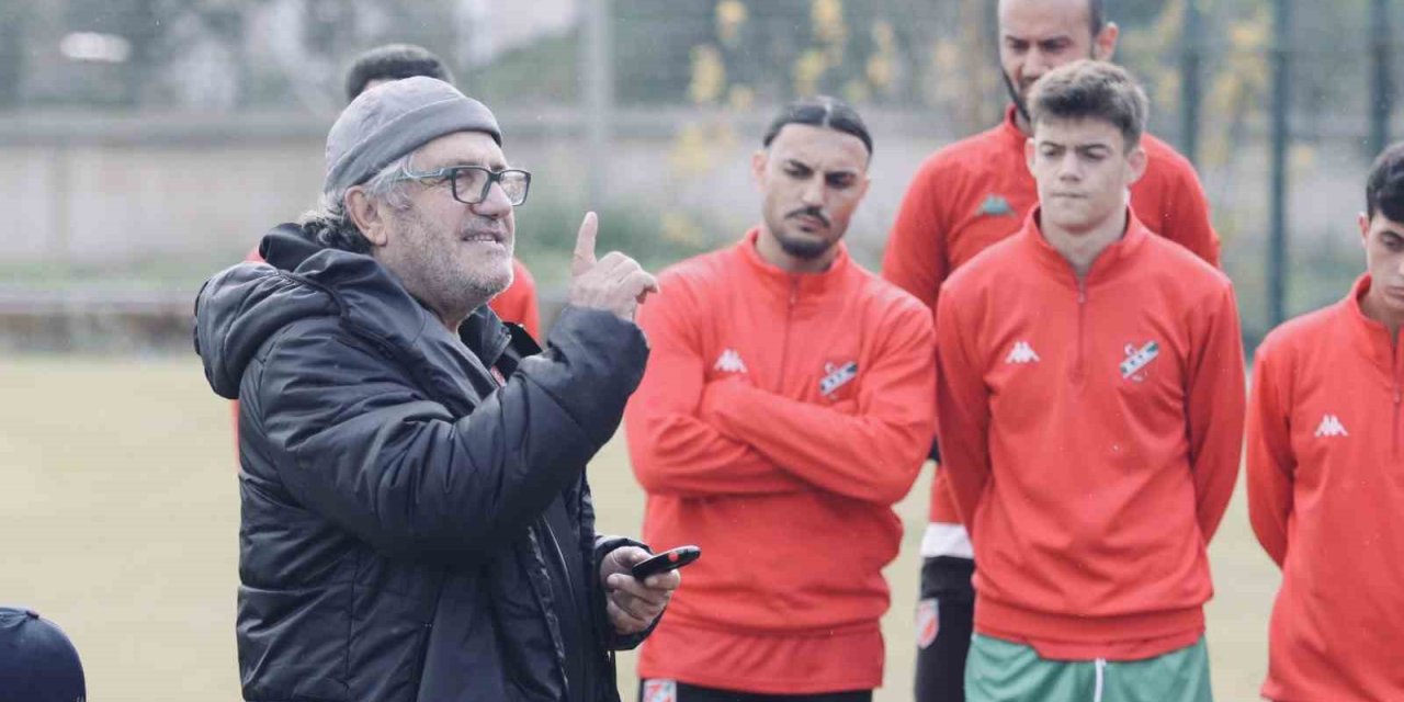 Karşıyaka’da Mustafa Reşit Akçay dönemi sona erdi