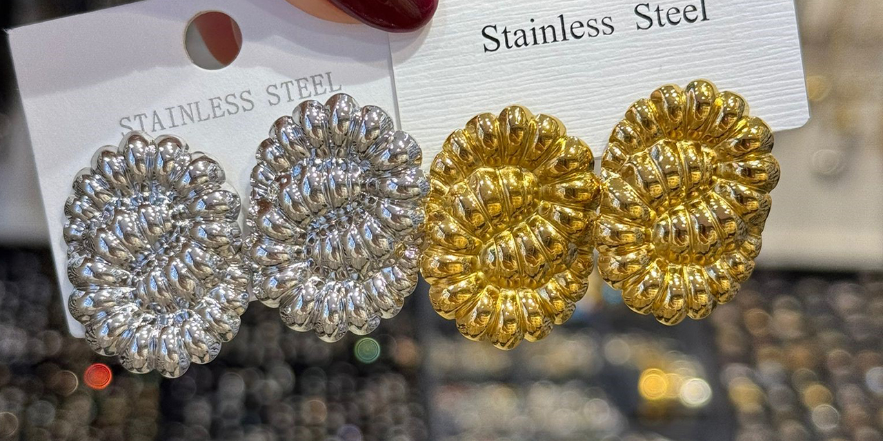 Halka küpe: Zarafetin ve şıklığın vazgeçilmez aksesuarı