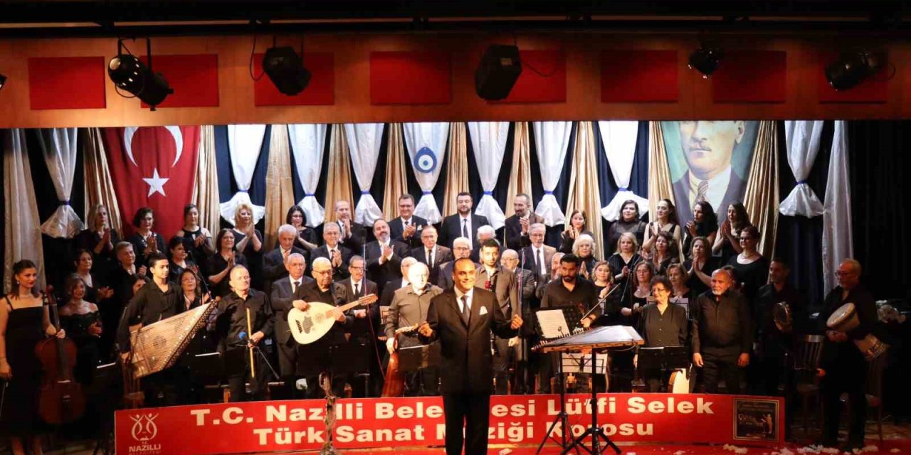 Nazilli’deki Türk Sanat Müziği konseri vatandaşların kulaklarını pasını sildi