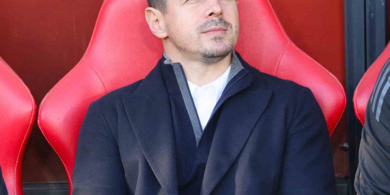 Emre Belözoğlu: "Oyuncularımın motivasyonunu yükseltmeliyim"