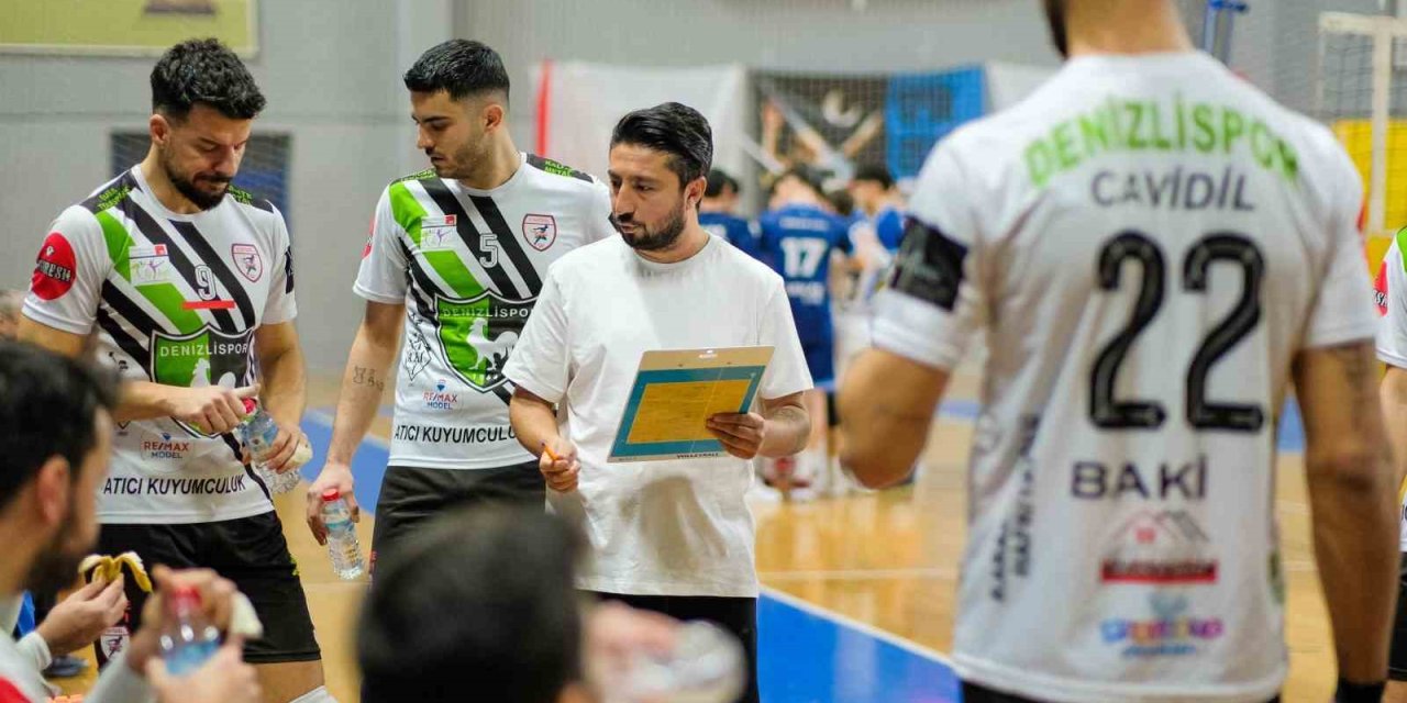 Play-off’ları garantileyen Denizlispor Cavidil, taraflarıyla birlikte rahat kazandı