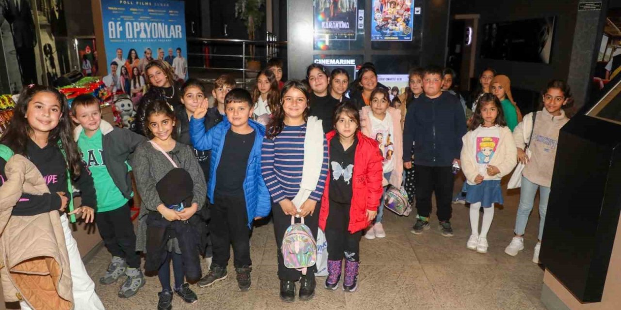 Belediyeden öğrencilere sinema etkinliği