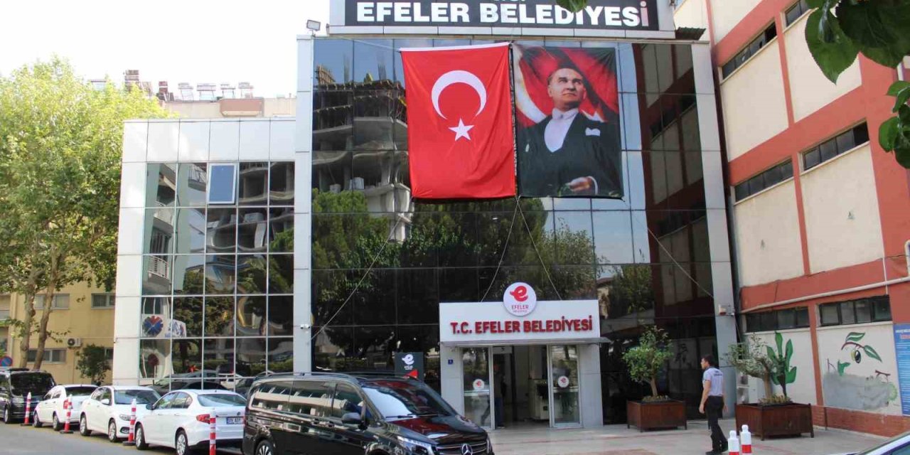 Efeler Belediyesi’nde pankart krizi patlak verdi