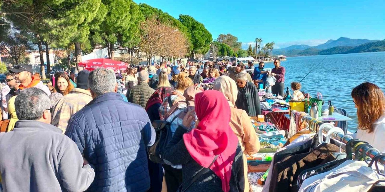 Köyceğiz ikinci el pazarına yoğun ilgi