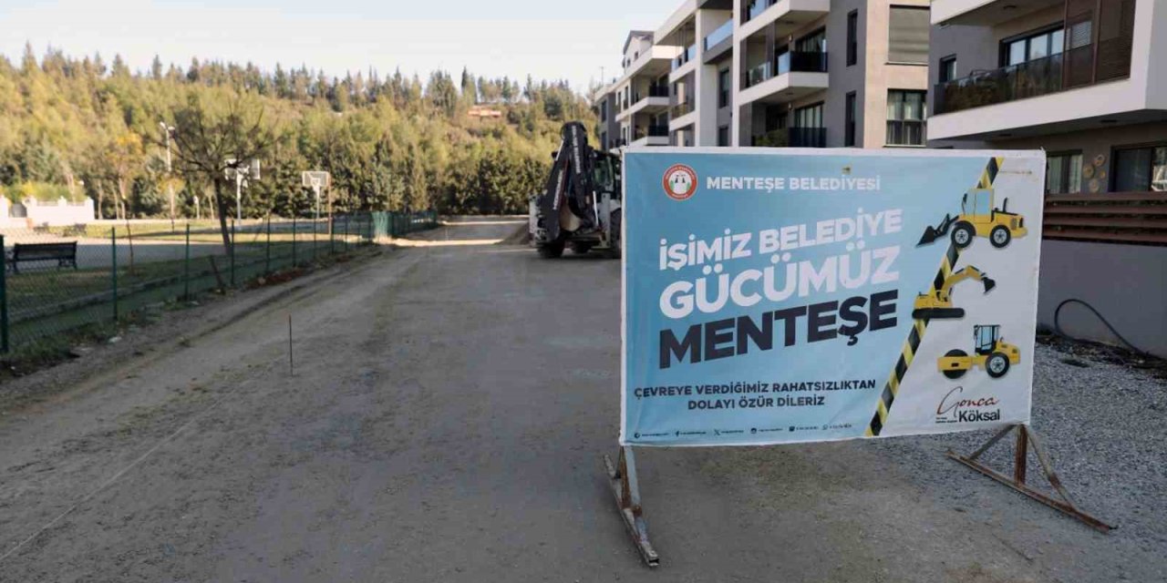 Menteşe’de yol yapım çalışmaları sürüyor