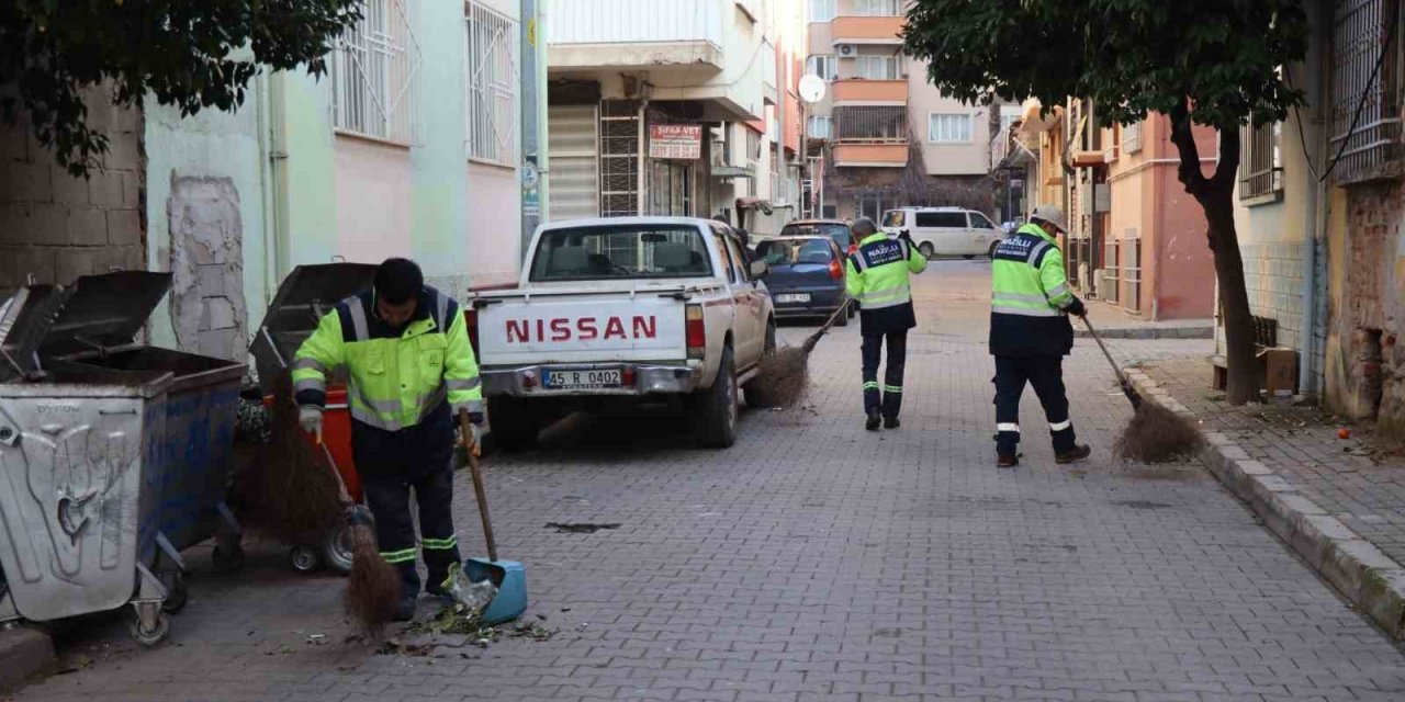 Nazilli Belediyesi’nden Turan Mahallesi’nde kapsamlı temizlik çalışması