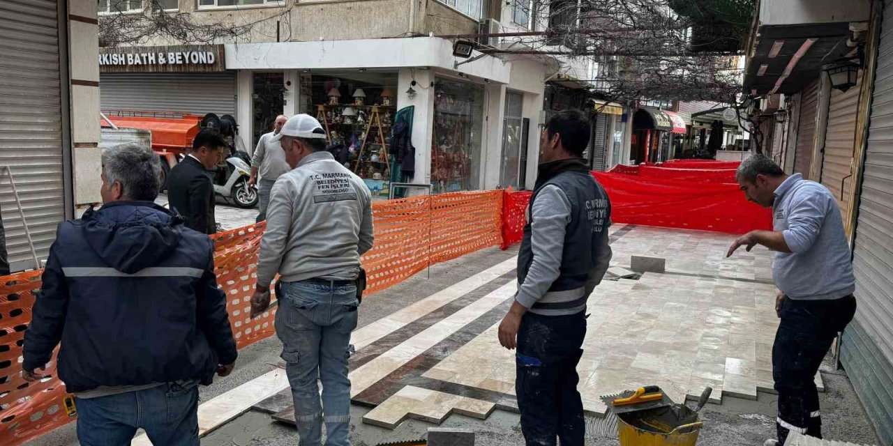 Başkan Ünlü: “43 ve 51 sokaktaki çalışmalar örnek olacak”