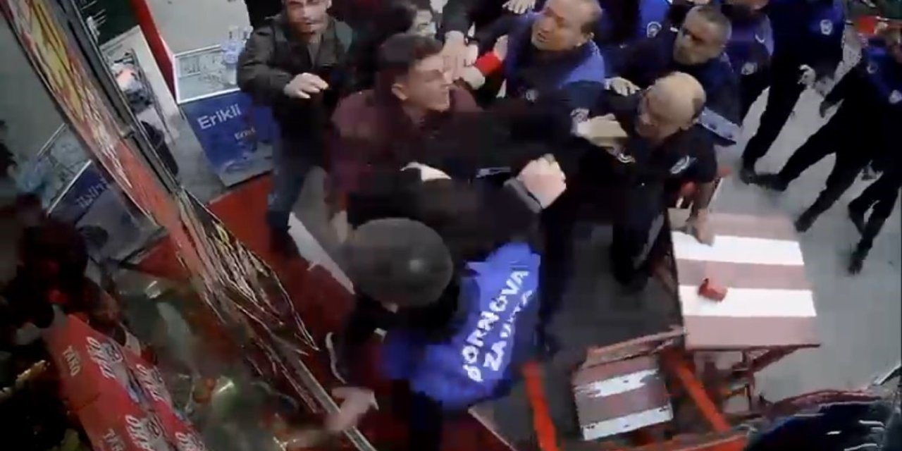 Bornova’da zabıta ile esnaf arasında ’işgaliye’ kavgası