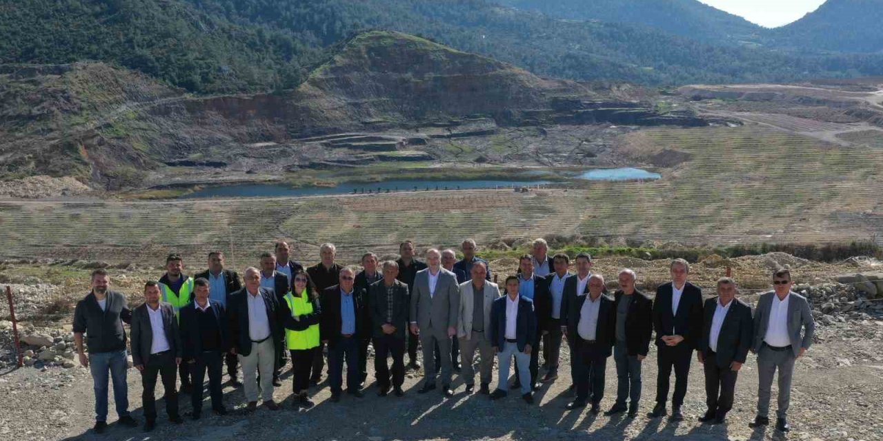 Yeniköy Kemerköy Enerji, Hüsamlar eski maden sahasında Milaslı muhtarlarla fidan dikti
