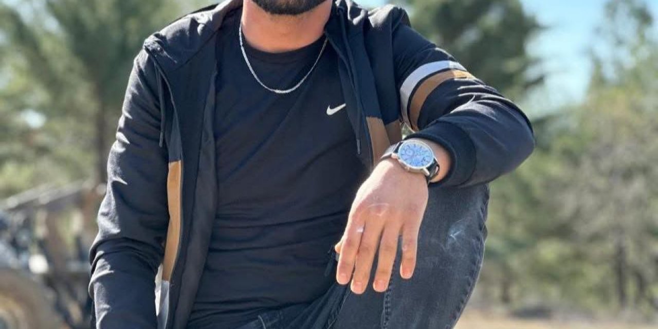 Öldürülen genç aldığı iki bıçak darbesine rağmen karşı tarafın peşinden gitti