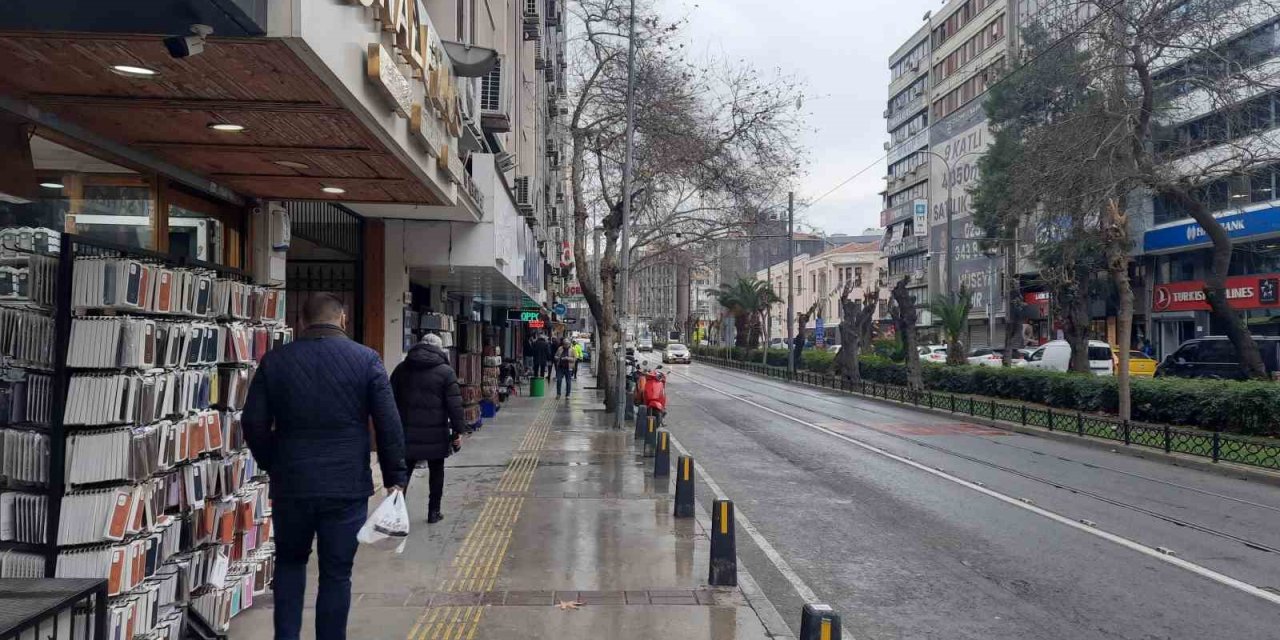 Santorini’de 5,2 büyüklüğündeki deprem İzmir’i salladı