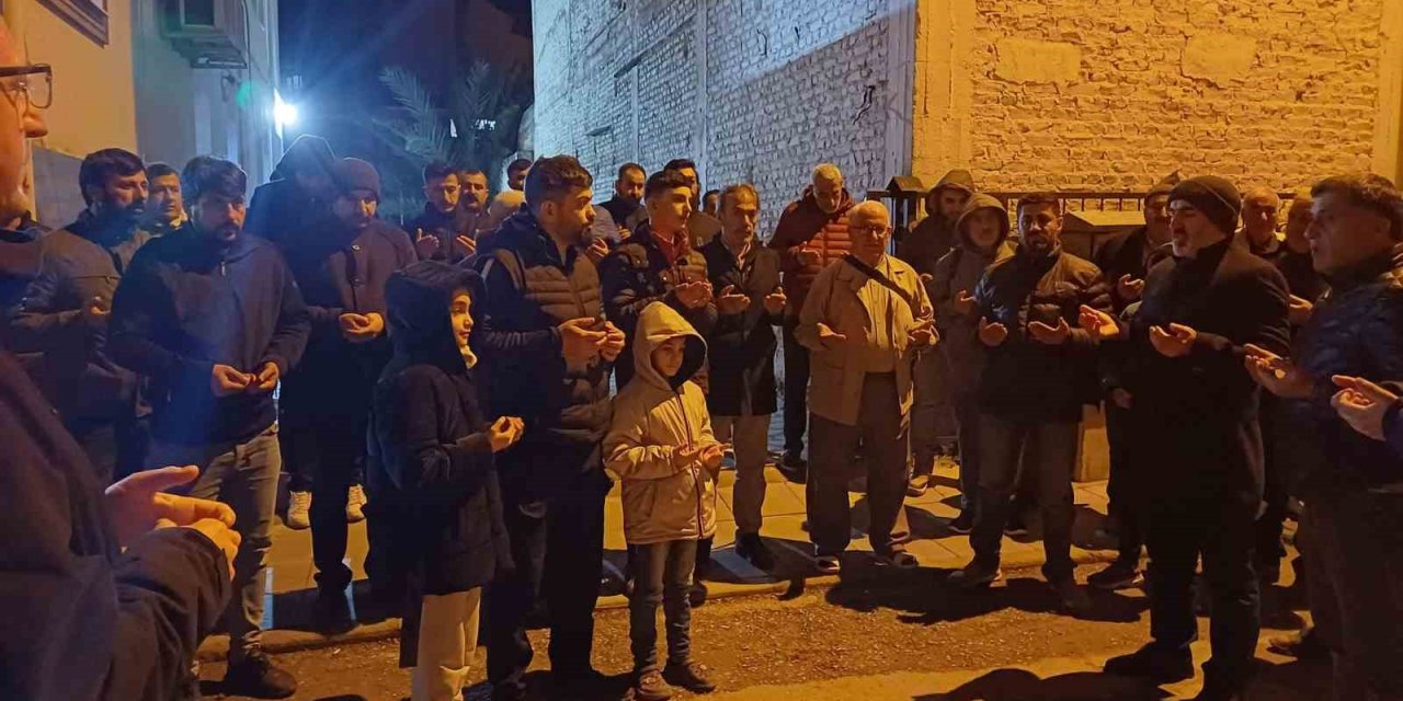 Germencik’te umreciler dualarla uğurlandı